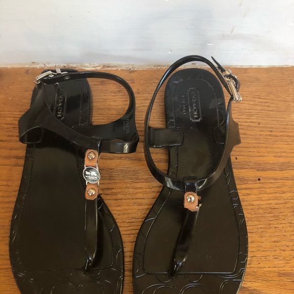 Coach size 6 buckle Sandals. - Picture 3 of 3